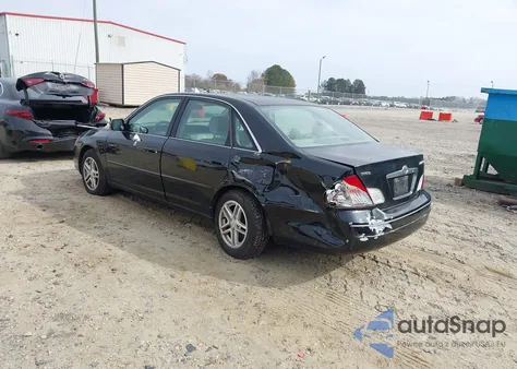 2000 Toyota Avalon Xl z USA, uszkodzony, nr VIN 4T1BF28B4YU113121